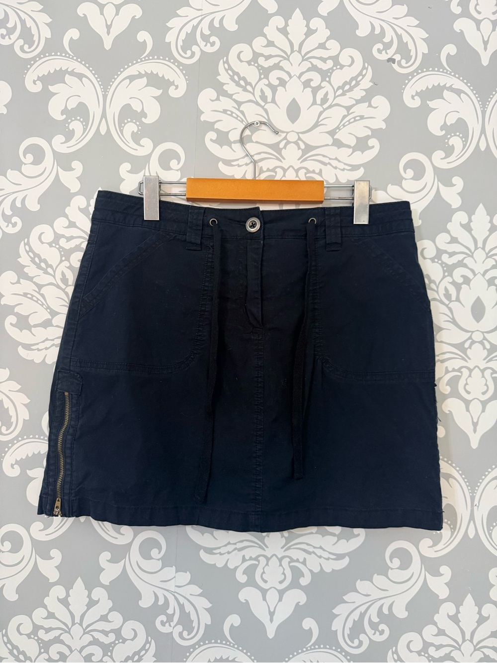 💫4/$25 • Reitmans Black Zip Detail Cotton Skort